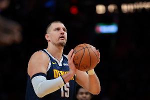 全明星世界隊(duì)總共只有8個(gè)名額 今天公布的首發(fā)已經(jīng)占了5個(gè)！